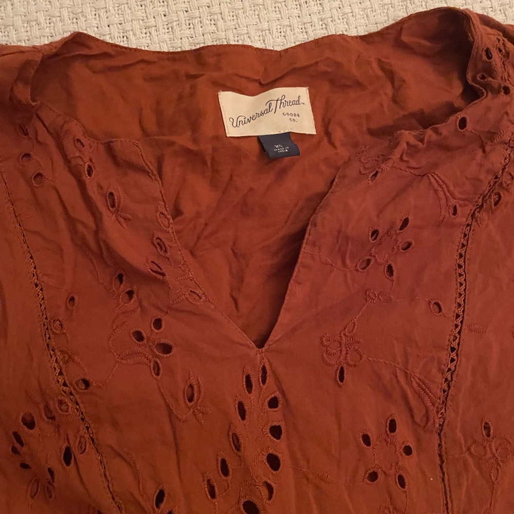 Rust eyelet dress - Picture 3 of 3